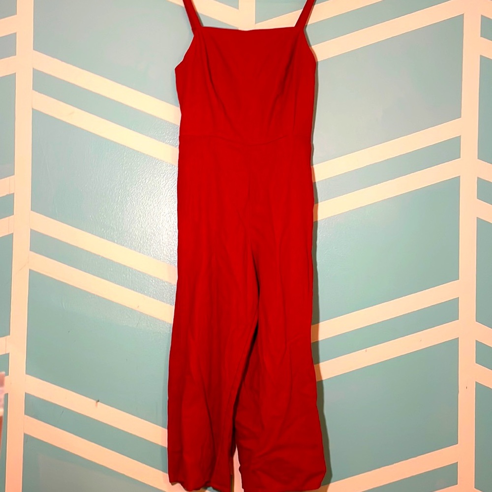 Old Navy adjustable spaghetti strap jumpsuit with pockets